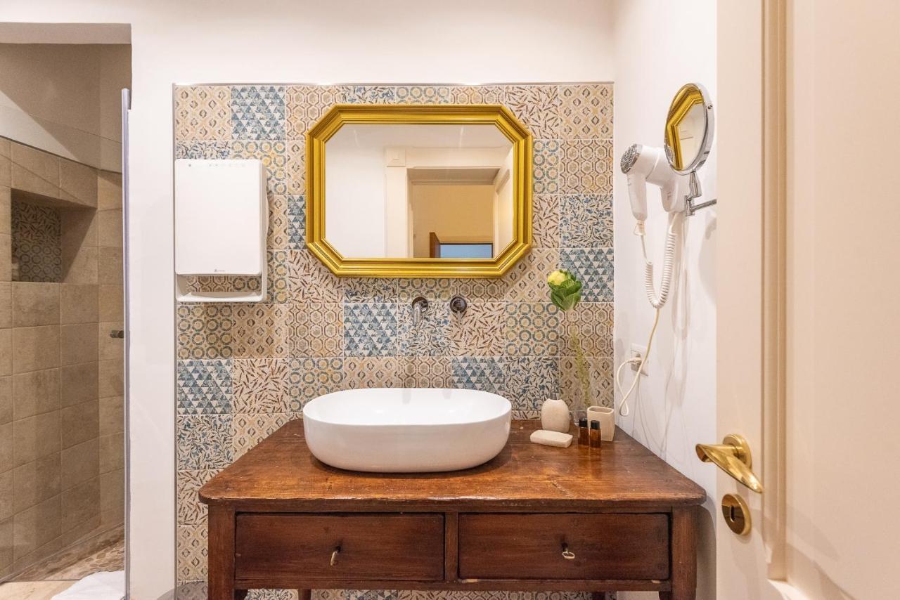 Rubichi 6 - Old Town Apartment Sit Lecce Eksteriør bilde
